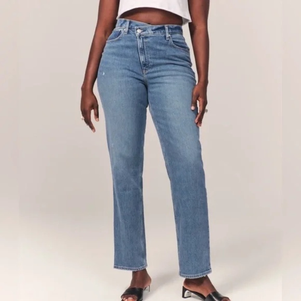 Abercrombie & fitch curve love criss-cross waistband the 90’s straight jeans